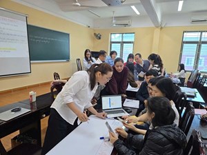 Một số giải pháp nâng cao hiệu quả phương pháp lấy người học làm trung tâm trong giảng dạy lý luận chính trị